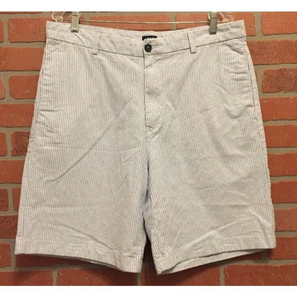 IZOD Mens Shorts Size 36 Casual Walking Beach Chino